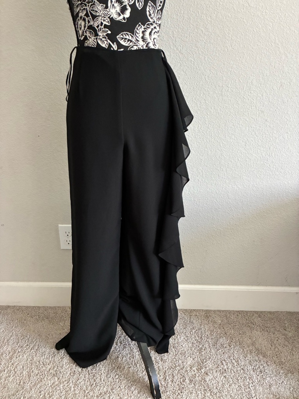 Black Wide-Leg Pants with Side Ruffle